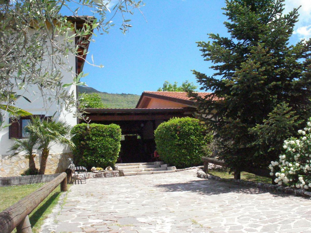 Agriturismo Il Castagneto Padula Exterior foto